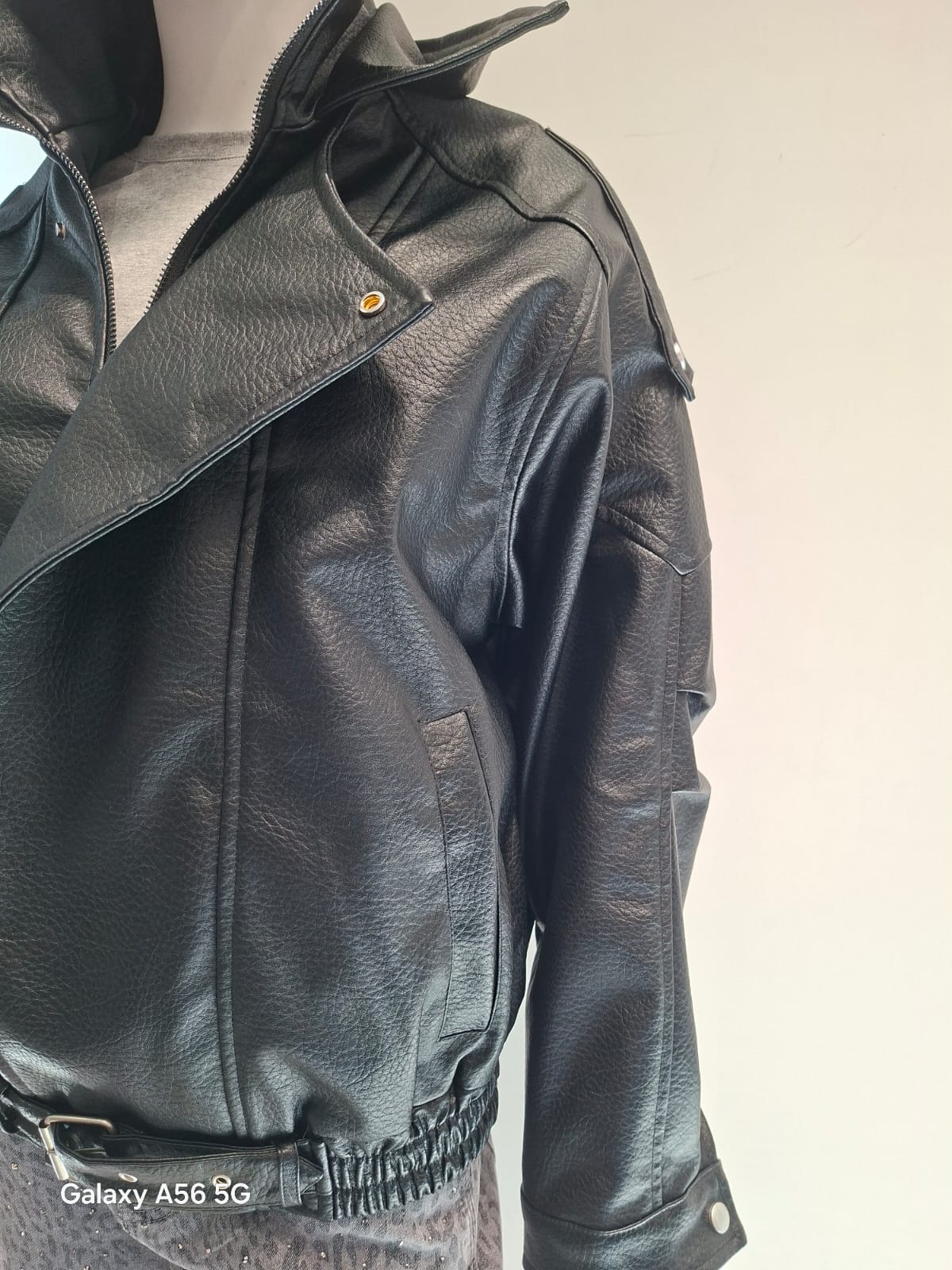 Giubbotto in eco pelle