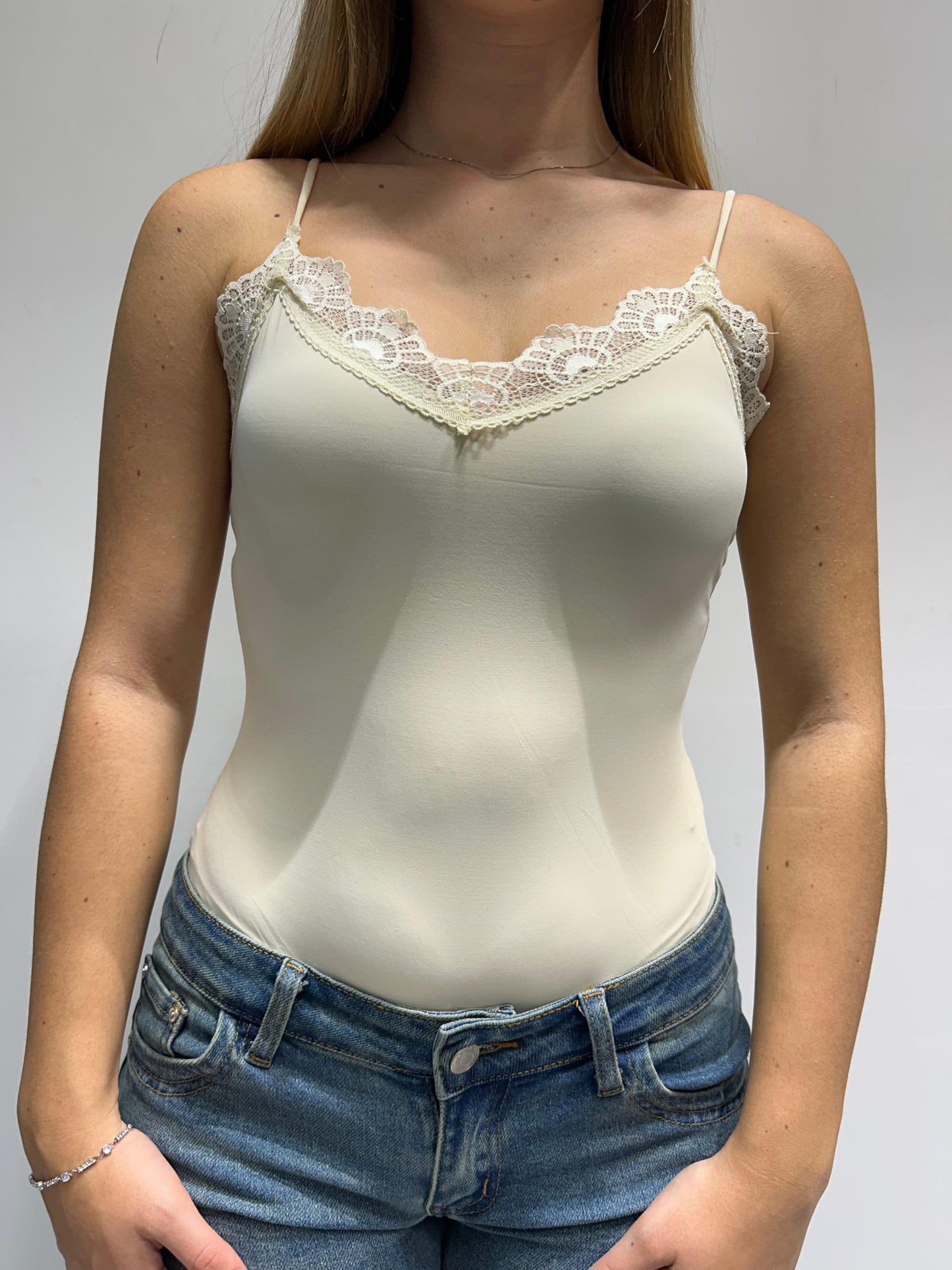 Body con scollo  in pizzo